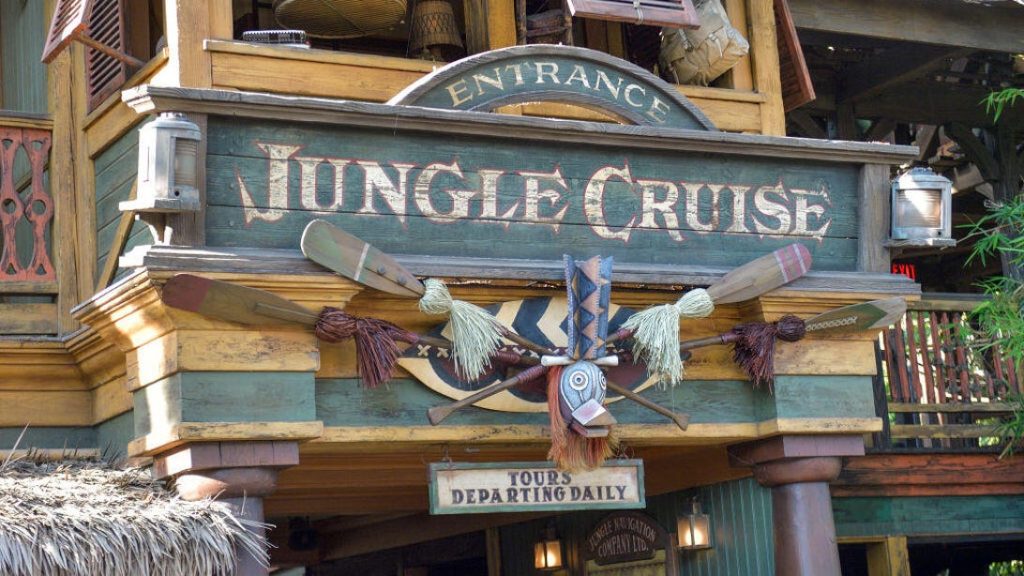 behind the scenes of disneyland's new 3d printed prop canoe on the jungle cruise
